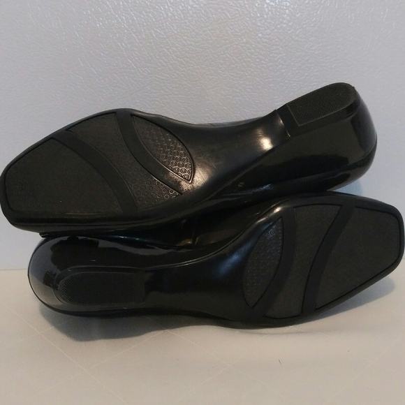 Alfani Step N Flex Ryden Gray Closed Square Toe Low Wedged Heel Shoe - Picture 5 of 9